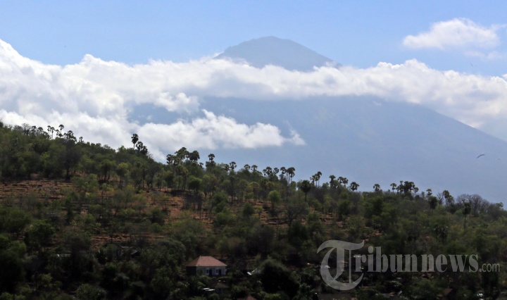 Aktivitas Gunung Agung di Bali