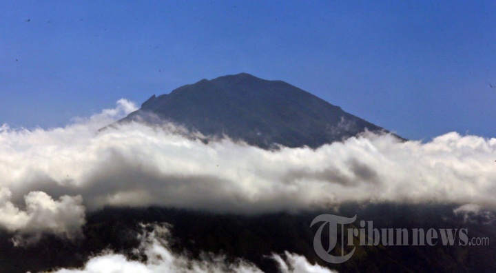 Aktivitas Gunung Agung di Bali
