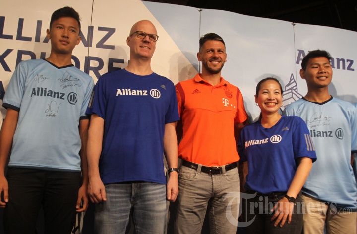 Allianz Kirim 8 Pemuda Barlatih Bola di Munich