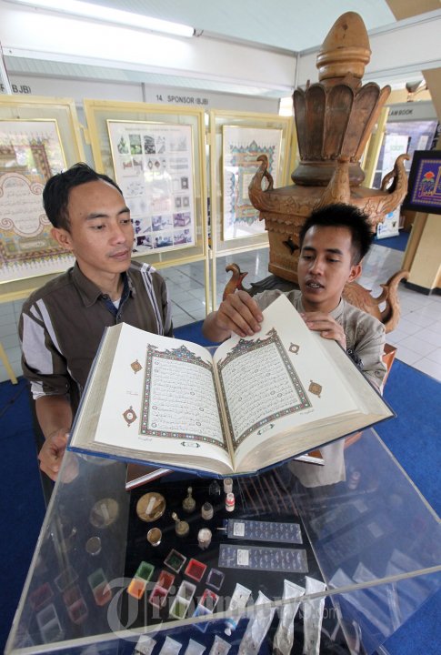 Alquran Mushaf Sundawi Dipameran Jabar Islamic Book Fair 2016