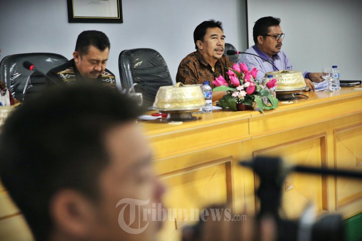 AM Yamin Jumpers Terkait Perayaan Hari Koperasi