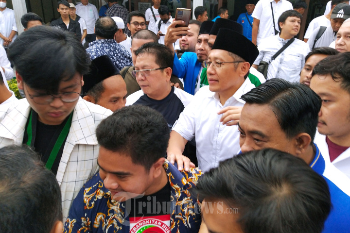 Anas Urbaningrum Bebas Dari Lapas Sukamiskin Disambut Para Sahabat