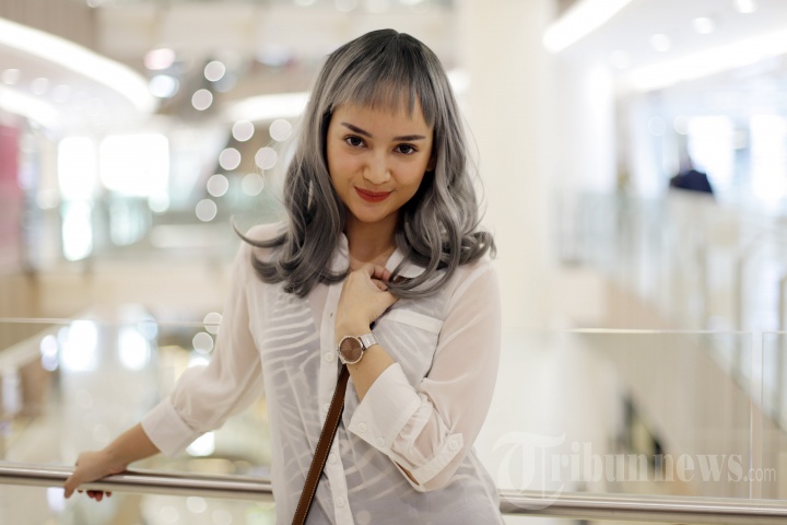 Angelica Simperler Terlihat Jauh Lebih Muda dari Usianya