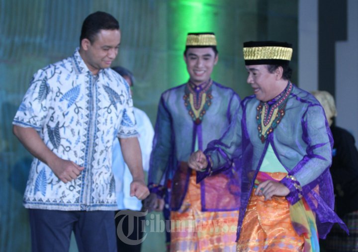 Anies Baswedan Belajar Tari Zapin