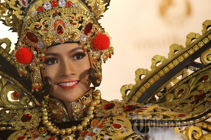Anindya Kusuma Putri Ikuti Miss Universe 2015