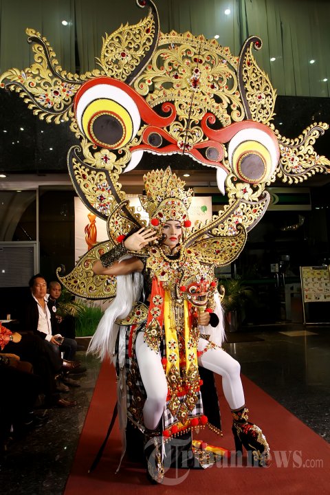 Anindya Kusuma Putri Ikuti Miss Universe 2015