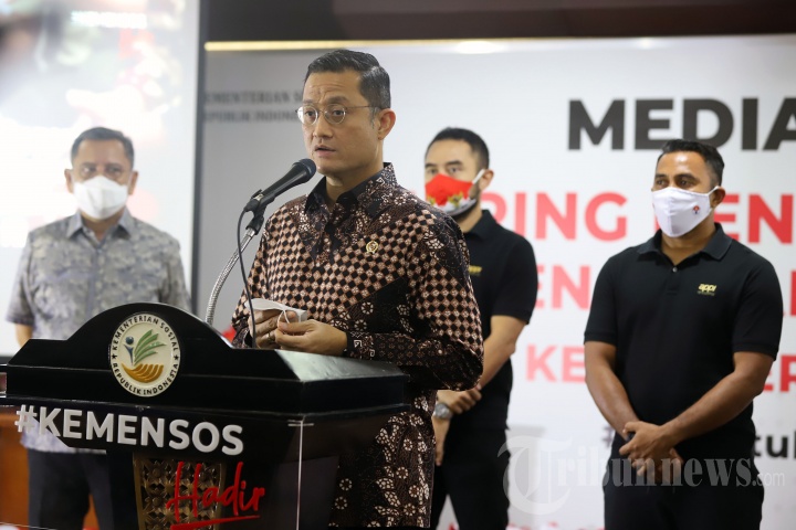APPI Serahkan Bantuan Secara Simbolis kepada Kemensos