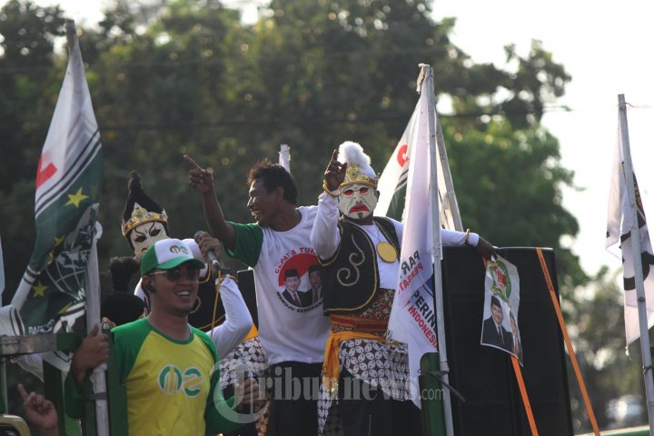 Arak-arakan Pilkada Walikota Semarang