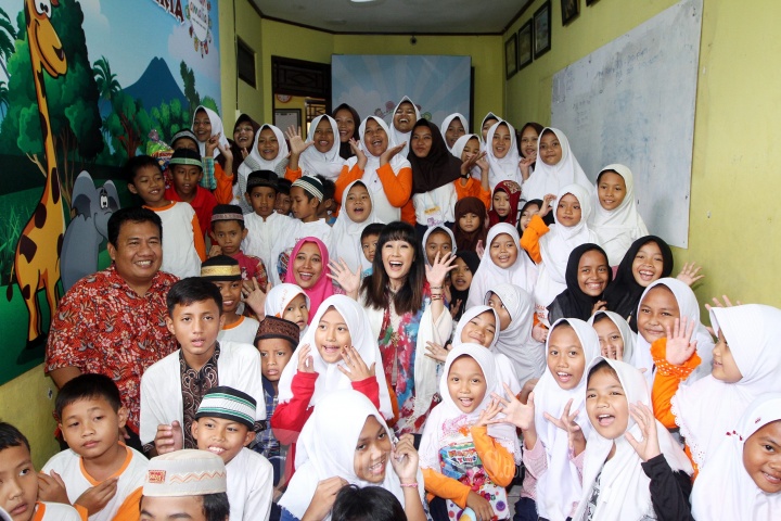 Ardina Rasty Kunjungi Pemulihan Rumah Amalia Ciledug