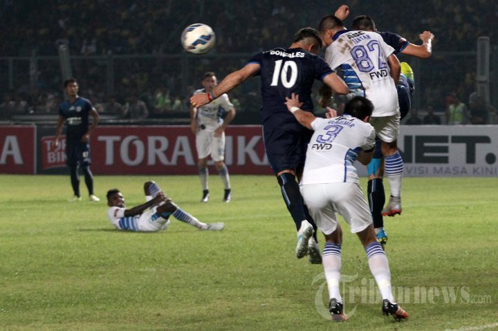 Arema Cronus Juara Piala Bhayangkara, Kalahkan Persib 2-0