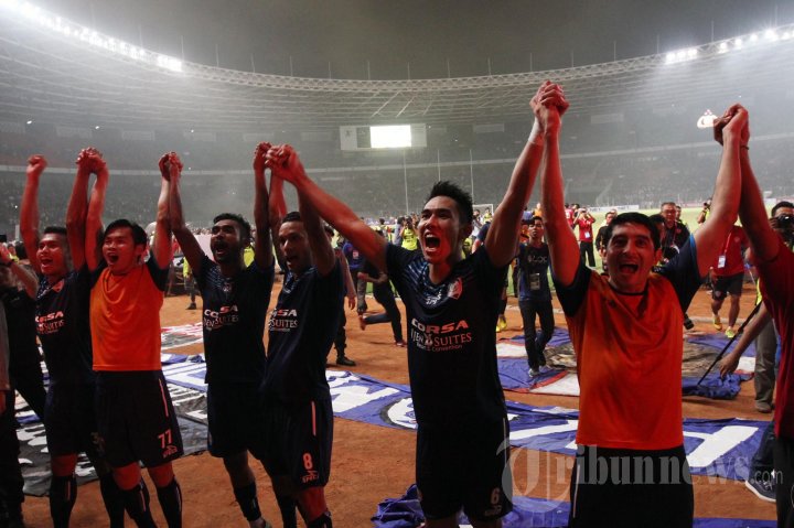 Arema Cronus Juara Piala Bhayangkara