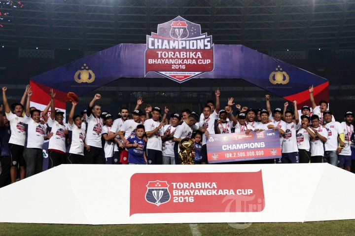 Arema Cronus Juara Piala Bhayangkara