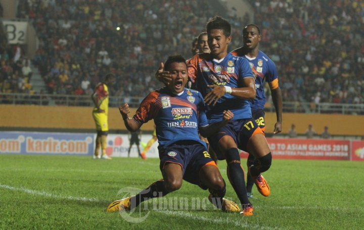 Arema Cronus Juara SCM 2015
