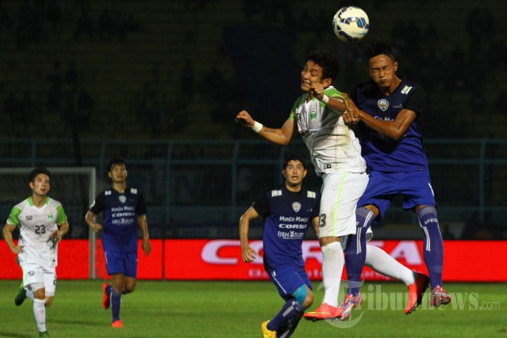 Arema Cronus Kalahkan PBR
