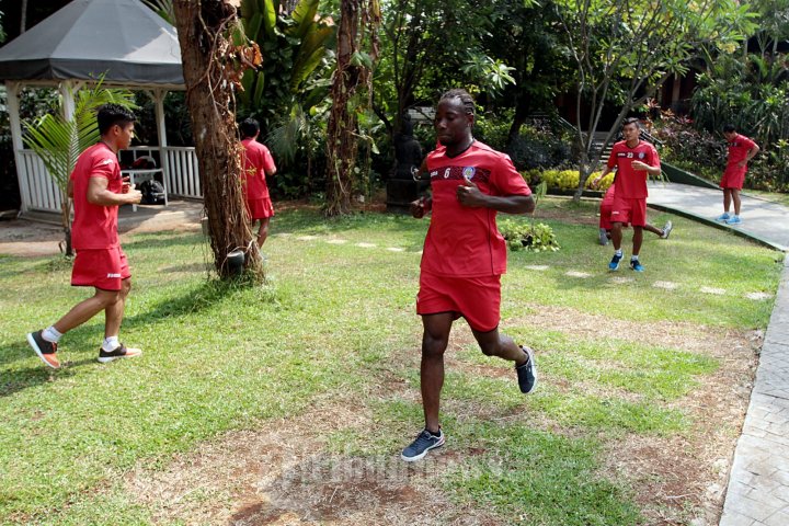 Arema Cronus Latihan di Jakarta