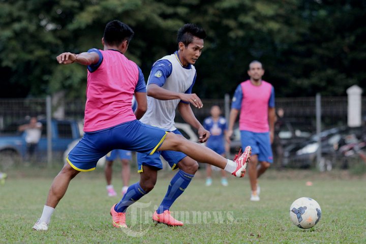 Arema Cronus Latihan di Jakarta