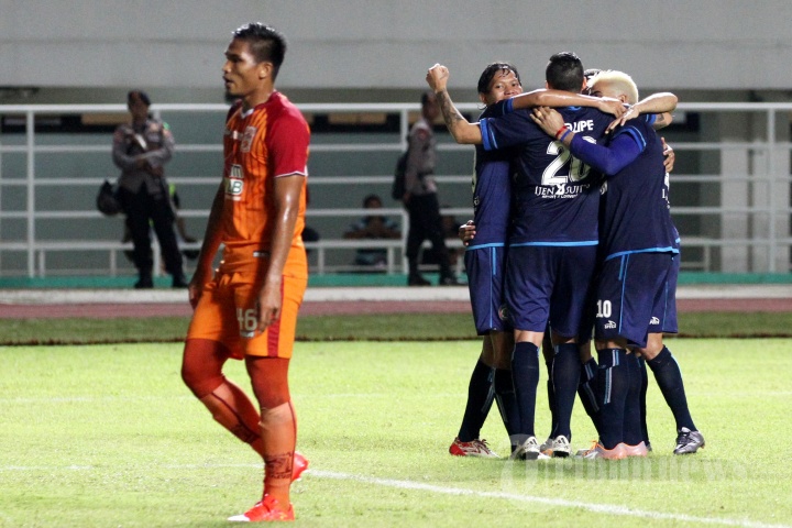 Bantai PBFC 5-1, Arema Kampiun Piala Presiden!