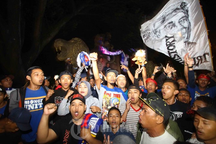 Aremania Rayakan HUT Arema Ke-29