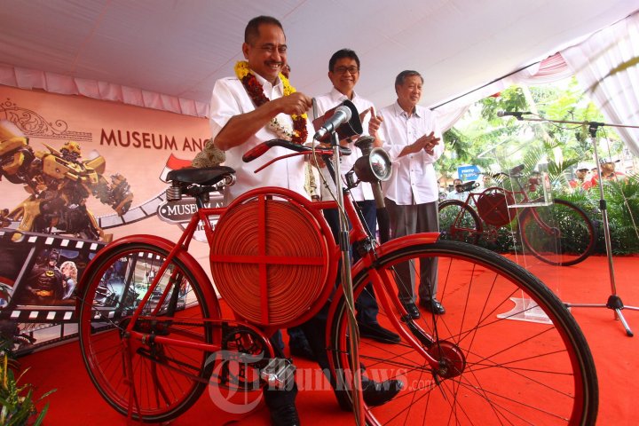 Arief Yahya Resmikan Museum Angkut Kota Batu