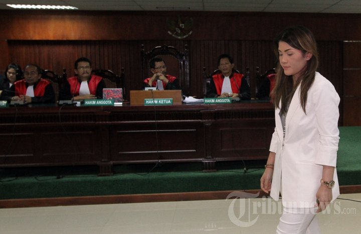 Artha Meris Simbolon Divonis 3 Tahun