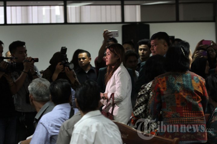 Artha Meris Simbolon Divonis 3 Tahun