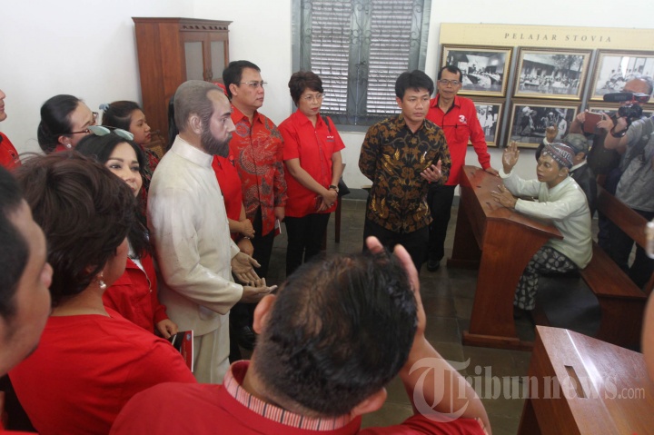 Artis Caleg PDIP Kunjungi Museum Kebangkitan Nasional