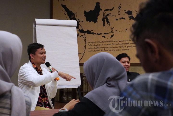 Arya Sandhiyudha Bersama Anak Muda Diskusi Keterbukaan Informasi Publik
