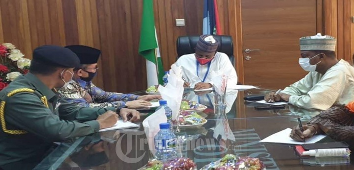 Atase Pertahanan RI Dampingi Dubes RI-Abuja Bertemu Dengan Menhan Nigeria