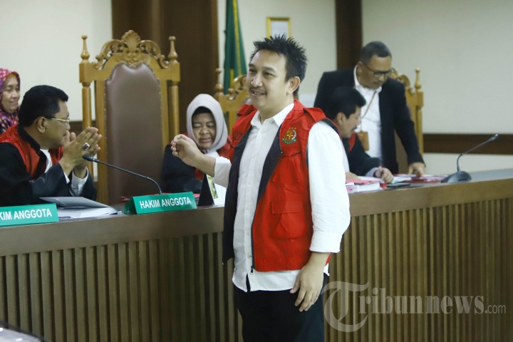 Augie Fantinus Jalani Sidang Pencemaran Nama Baik