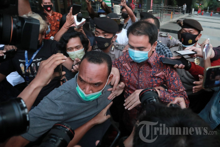 Wakil Ketua DPR Azis Syamsuddin Diperiksa KPK