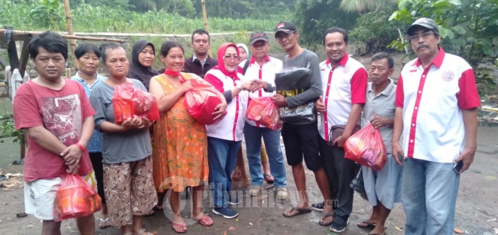 Yayasan RADEN Beri Pengobatan Gratis Korban Banjir