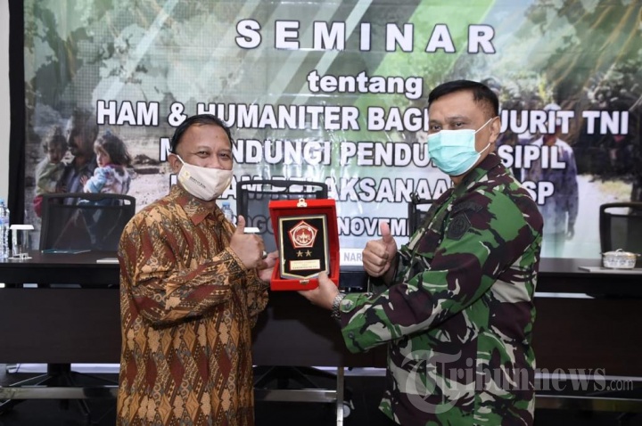 Babinkum TNI Gelar Seminar HAM dan Hukum Humaniter Bagi Prajurit