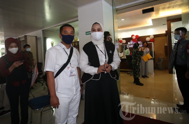 Bakal Calon Bupati Karawang Test Kesehatan
