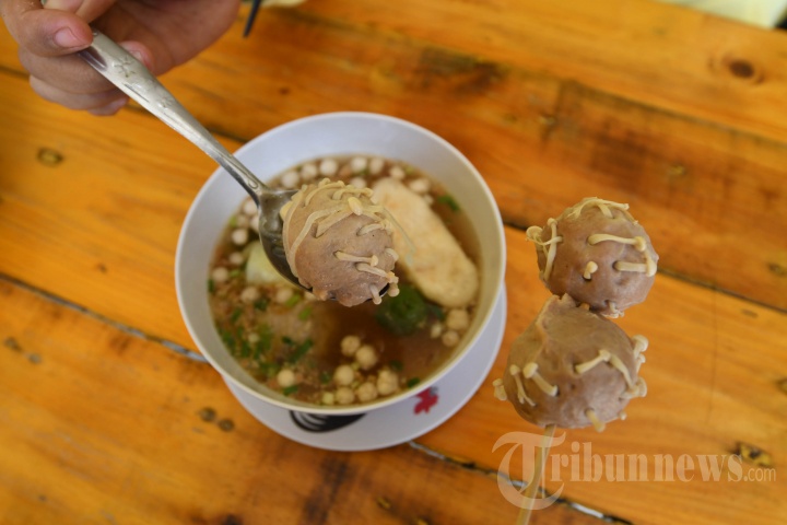 Bakso Aci Corona Yang Berisi Jamur Enoki Tingkatkan Imunitas