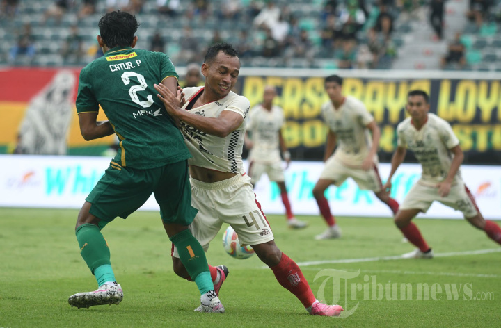 Bali United Tekuk Persebaya di Kandang