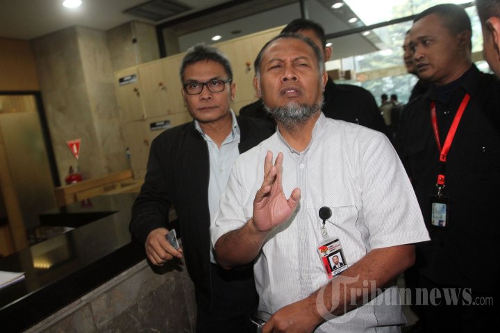 Bambang Widjojanto Mengundurkan Diri
