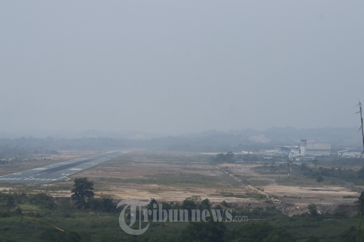 Bandara APT Pranoto Akibat Karhutla