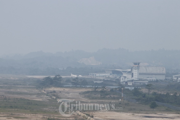 Bandara APT Pranoto Akibat Karhutla