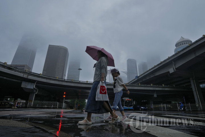 Banjir Dahsyat Hantam Beijing Akibat Topan Doksuri