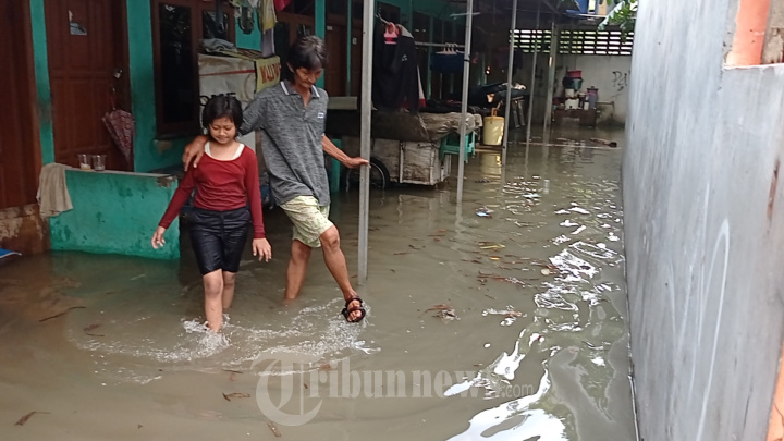 Banjir di Perumahan Jalan Sultan Ageng Tirtayasa Tangerang