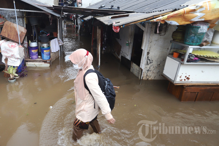 Banjir Rendam Kawasan Kemang Utara