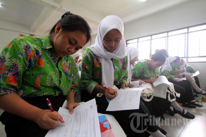 Bank DKI Dukung Acara OJK Goes to School