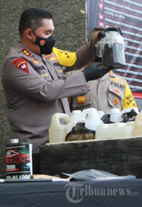 Barang Bukti Terorisme Hasil Penangkapan di Cibitung dan Condet
