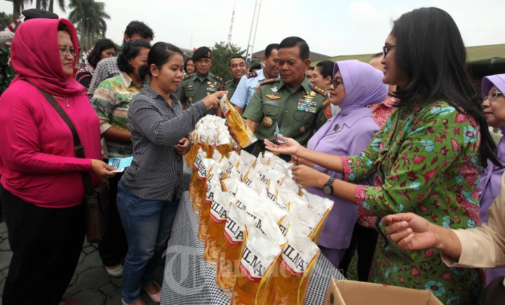Bazar Minyak Goreng Murah