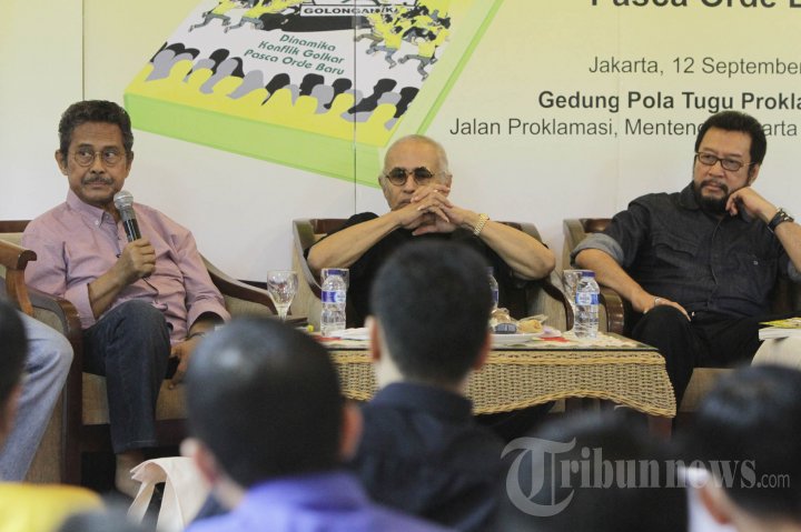 Bedah Buku Pecah Belah Partai Golkar