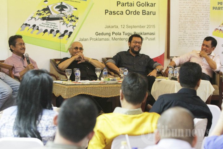 Bedah Buku Pecah Belah Partai Golkar