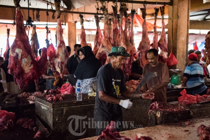 Belanja Daging Tradisi Meugang di Aceh