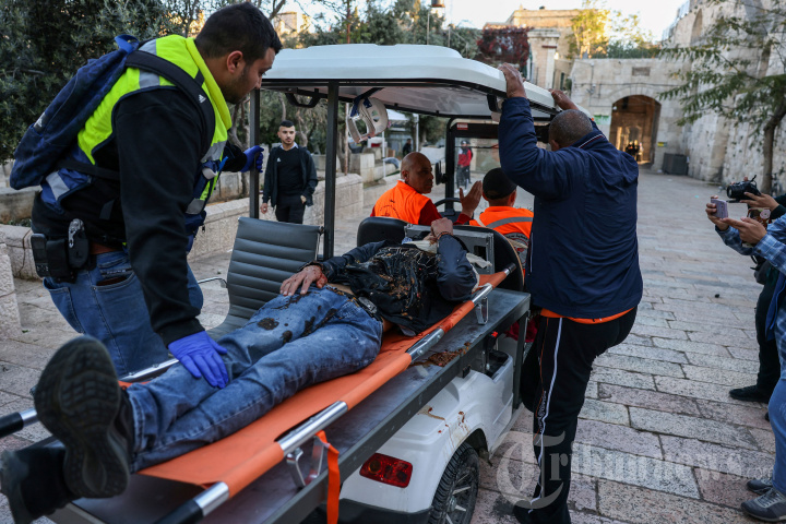 Bentrok Warga Palestina dan Polisi Israel di Masjid Al-Aqsa