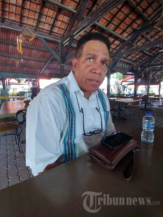 Berbincang dengan Mantan Kapolda Papua Paulus Waterpauw