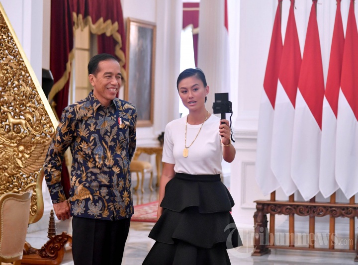 Bicarakan Masa Depan Pemuda Indonesia, Jokowi Temui Agnes Mo
